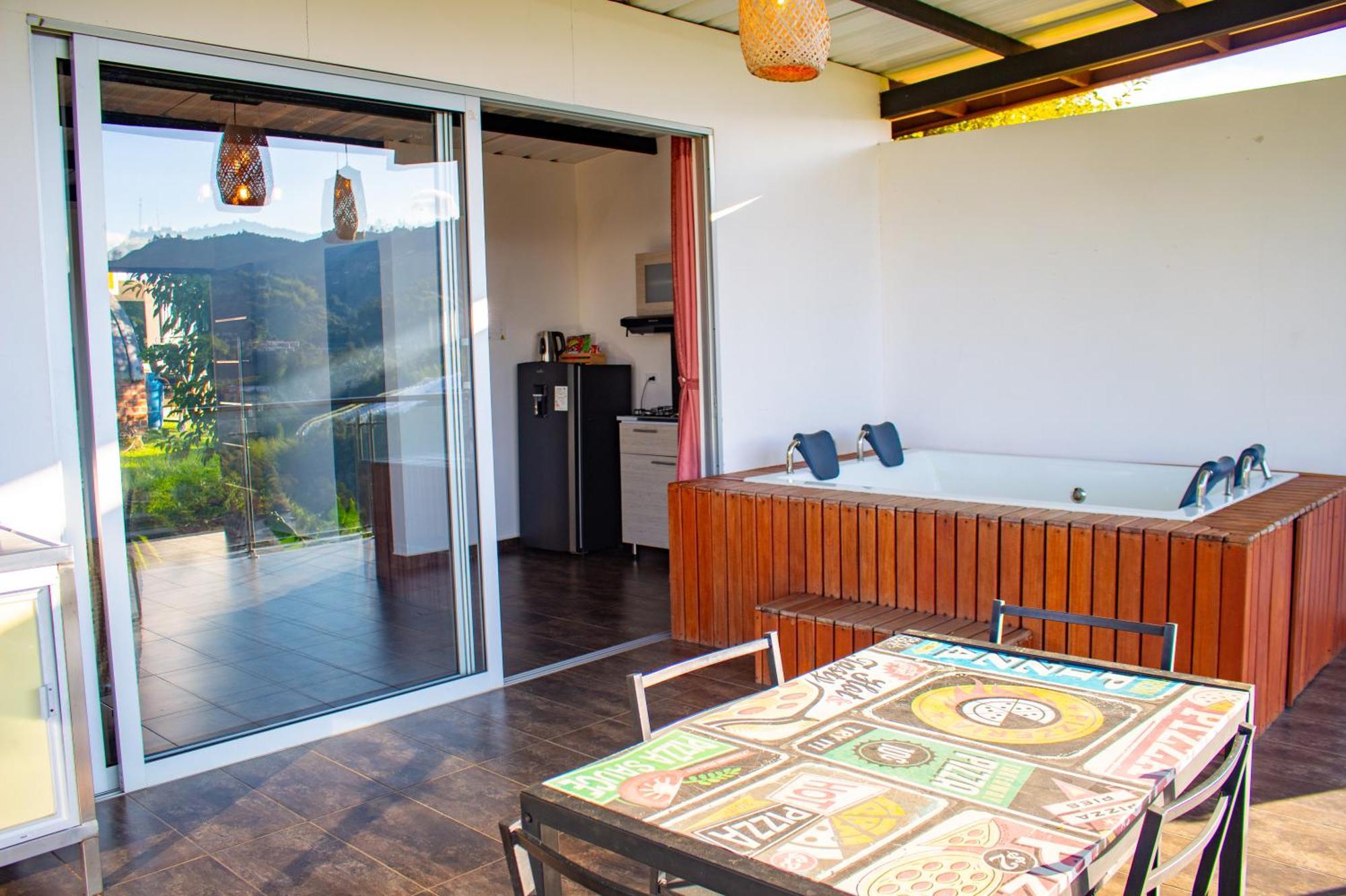 Hotel Campestre Alto Lindo En Guatapé Dış mekan fotoğraf